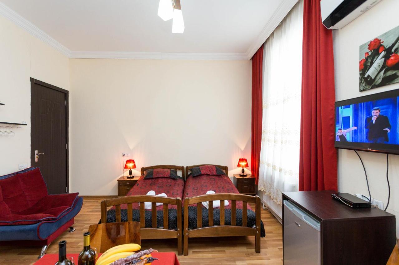 Gis Guest House Tbilisi Exteriör bild
