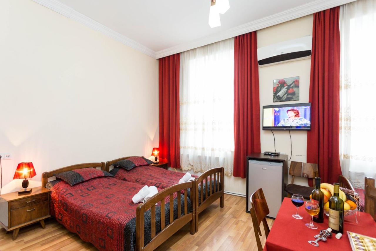 Gis Guest House Tbilisi Exteriör bild