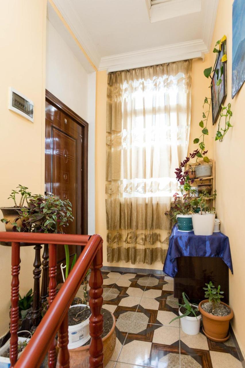 Gis Guest House Tbilisi Exteriör bild