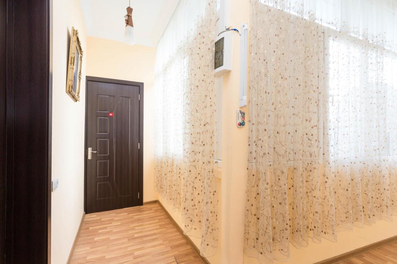 Gis Guest House Tbilisi Exteriör bild